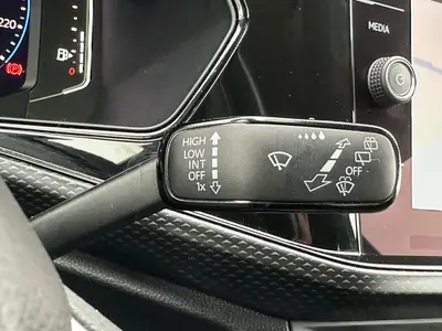 Volkswagen T-Cross - Thumbnail 22