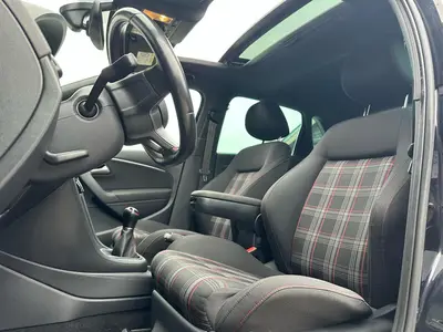 Volkswagen Polo - Thumbnail 12