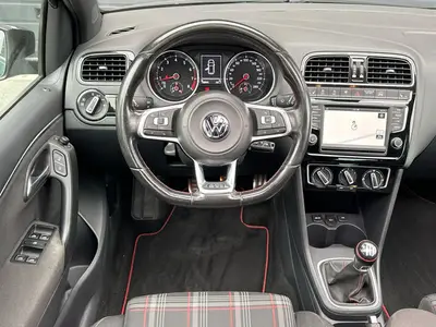 Volkswagen Polo - Thumbnail 16