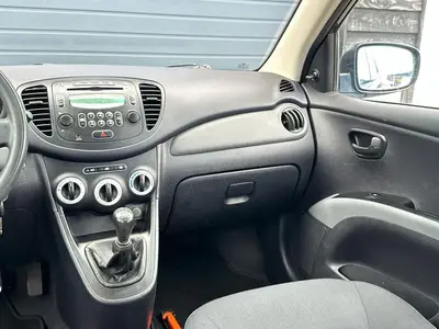 Hyundai i10 - Thumbnail 13