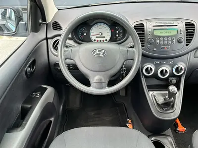 Hyundai i10 - Thumbnail 15