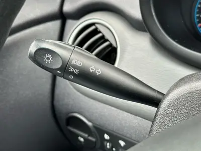 Hyundai i10 - Thumbnail 18