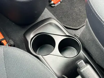 Hyundai i10 - Thumbnail 23