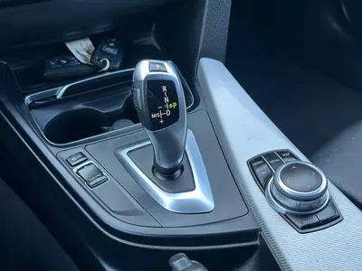 BMW 3 Serie - Thumbnail 25