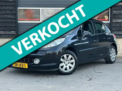 Peugeot 207 - Thumbnail 1