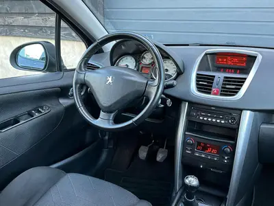 Peugeot 207 - Thumbnail 14