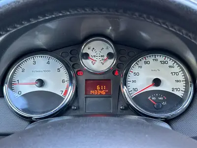 Peugeot 207 - Thumbnail 19