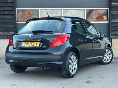 Peugeot 207 - Thumbnail 5