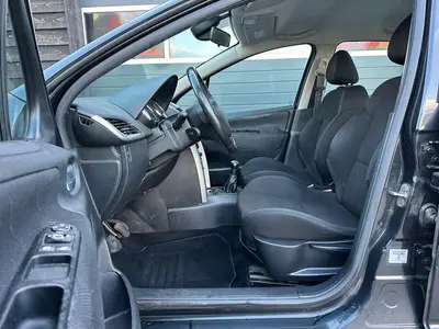 Peugeot 207 - Thumbnail 10