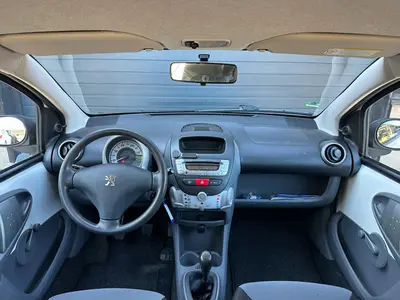 Peugeot 107 - Thumbnail 12