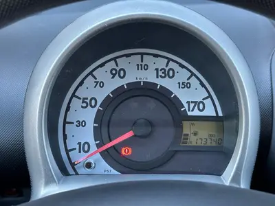 Peugeot 107 - Thumbnail 18