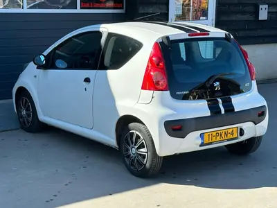 Peugeot 107 - Thumbnail 24