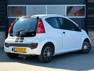 Peugeot 107 - Thumbnail 5