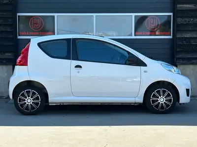 Peugeot 107 - Thumbnail 6