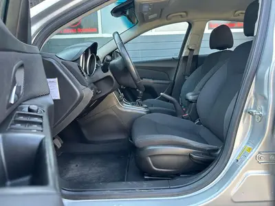 Chevrolet Cruze - Thumbnail 10