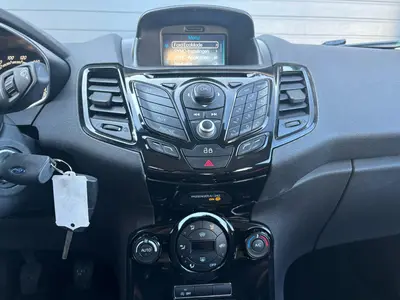 Ford Fiesta - Thumbnail 16