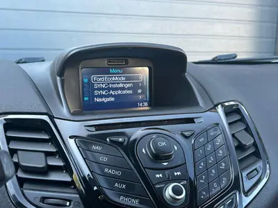 Ford Fiesta - Thumbnail 17