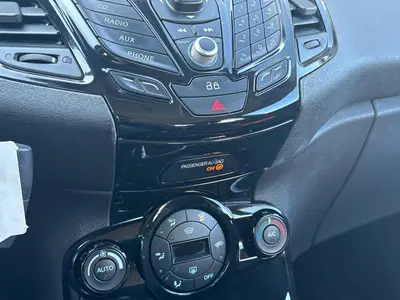 Ford Fiesta - Thumbnail 18