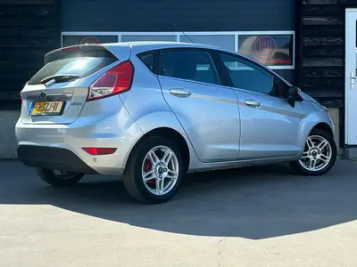 Ford Fiesta - Thumbnail 4