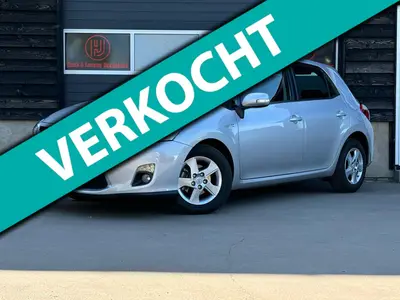 Toyota Auris - Thumbnail 2