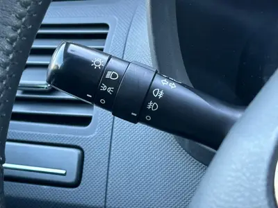 Toyota Auris - Thumbnail 22