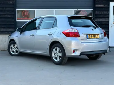 Toyota Auris - Thumbnail 5