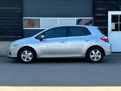 Toyota Auris - Thumbnail 8