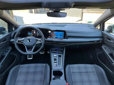 Volkswagen Golf - Thumbnail 13