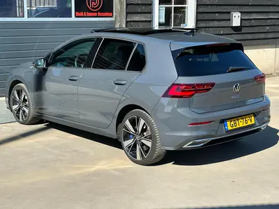 Volkswagen Golf - Thumbnail 32