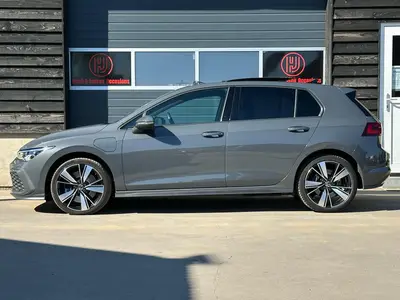 Volkswagen Golf - Thumbnail 9