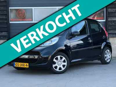 Peugeot 107 - Thumbnail 2