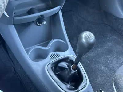 Peugeot 107 - Thumbnail 17