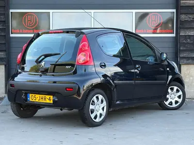 Peugeot 107 - Thumbnail 4