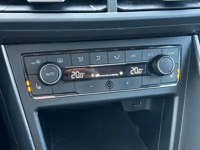 Volkswagen Polo - Thumbnail 17