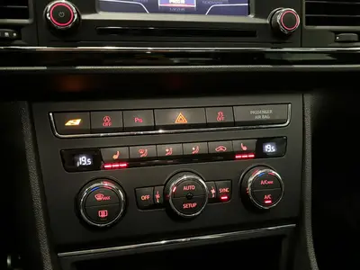 SEAT Leon - Thumbnail 21