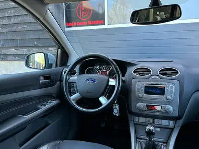 Ford FOCUS Wagon - Thumbnail 14