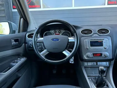 Ford FOCUS Wagon - Thumbnail 15