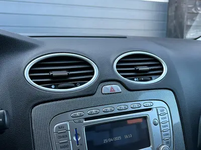 Ford FOCUS Wagon - Thumbnail 16