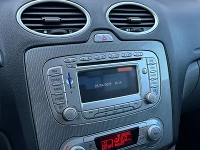 Ford FOCUS Wagon - Thumbnail 17