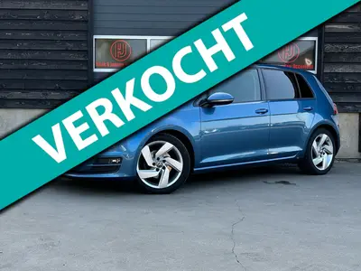 Volkswagen Golf - Thumbnail 1