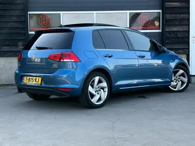 Volkswagen Golf - Thumbnail 4