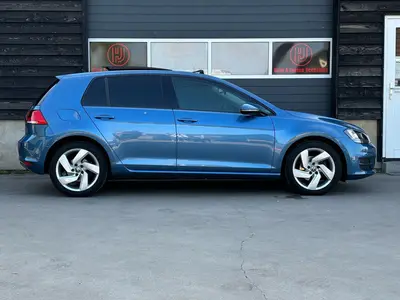 Volkswagen Golf - Thumbnail 9