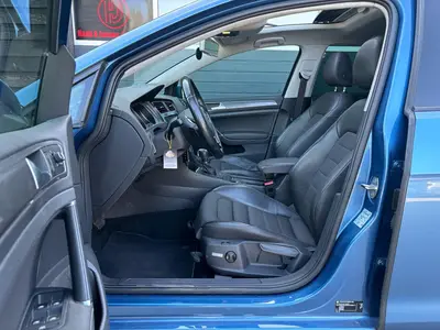 Volkswagen Golf - Thumbnail 10