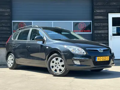 Hyundai i30 - Thumbnail 3