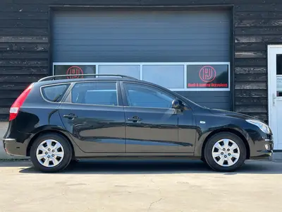 Hyundai i30 - Thumbnail 8