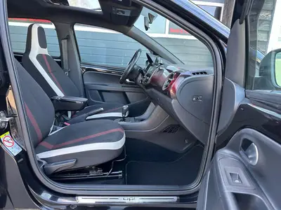 Volkswagen up! - Thumbnail 12