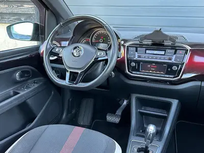 Volkswagen up! - Thumbnail 16