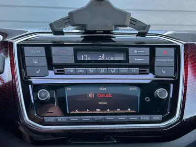 Volkswagen up! - Thumbnail 18