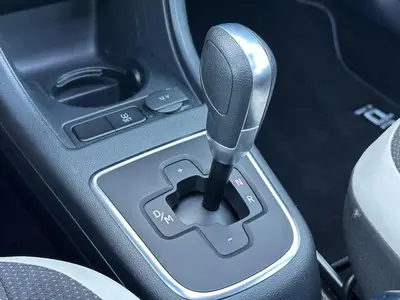 Volkswagen up! - Thumbnail 21