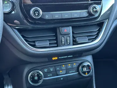 Ford Fiesta - Thumbnail 17